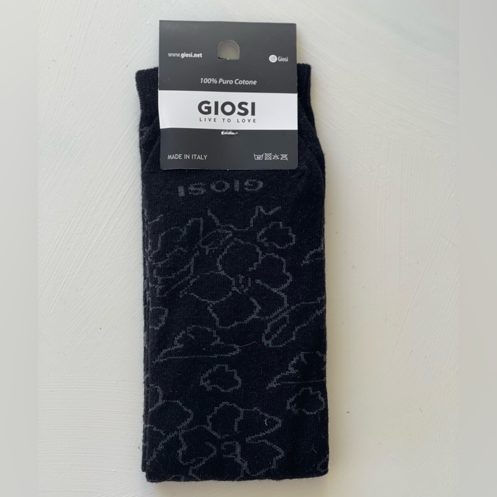 Pure cotton socks. New. Made in Italy. Black color. Unisex.